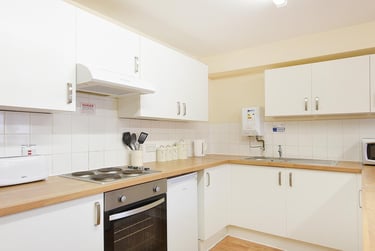1 bed flat, Vicarage Hill, City Centre, Wrexham, LL137HN - Image 5